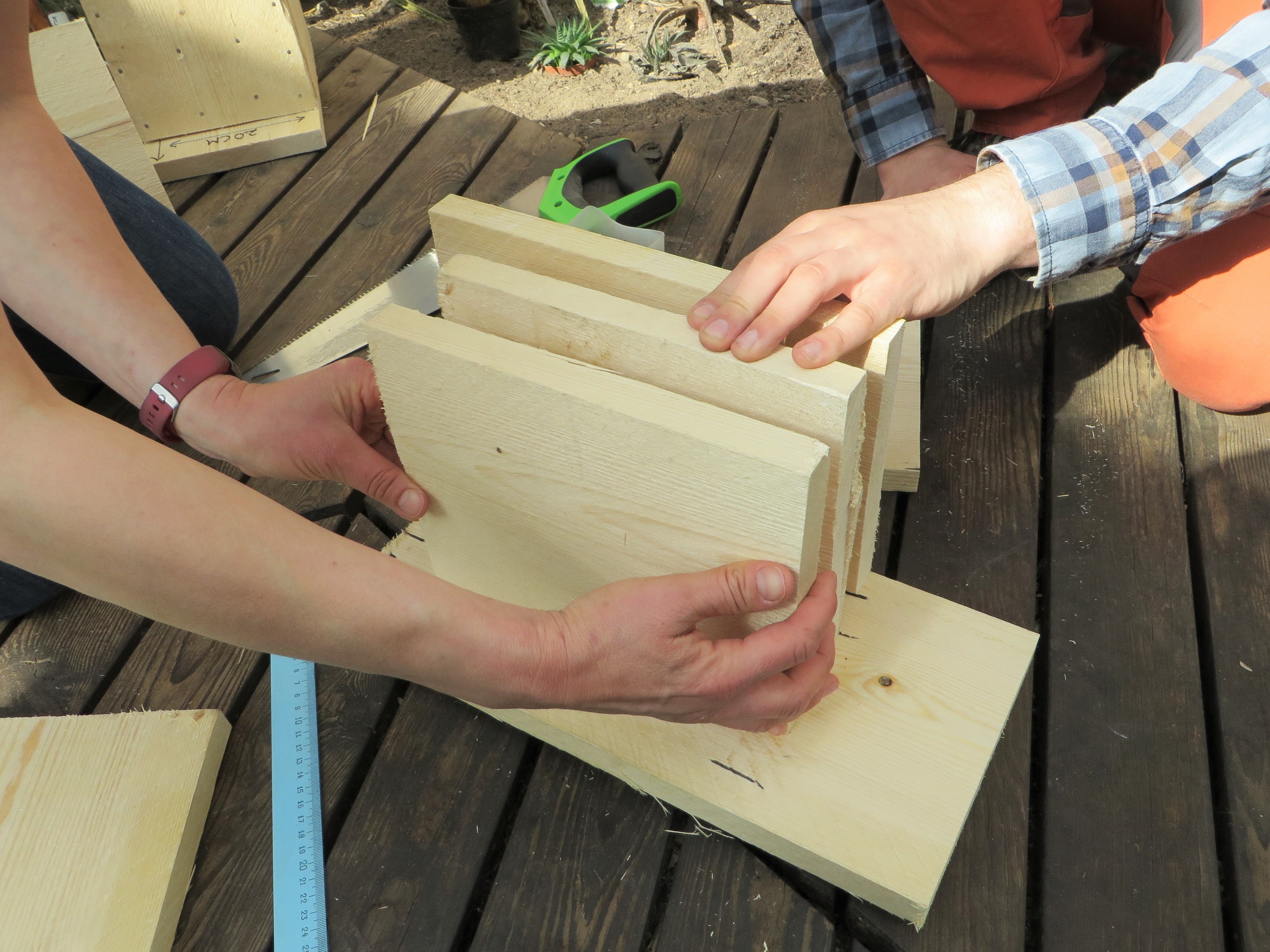 nahkhiire varjekasti ehitamine