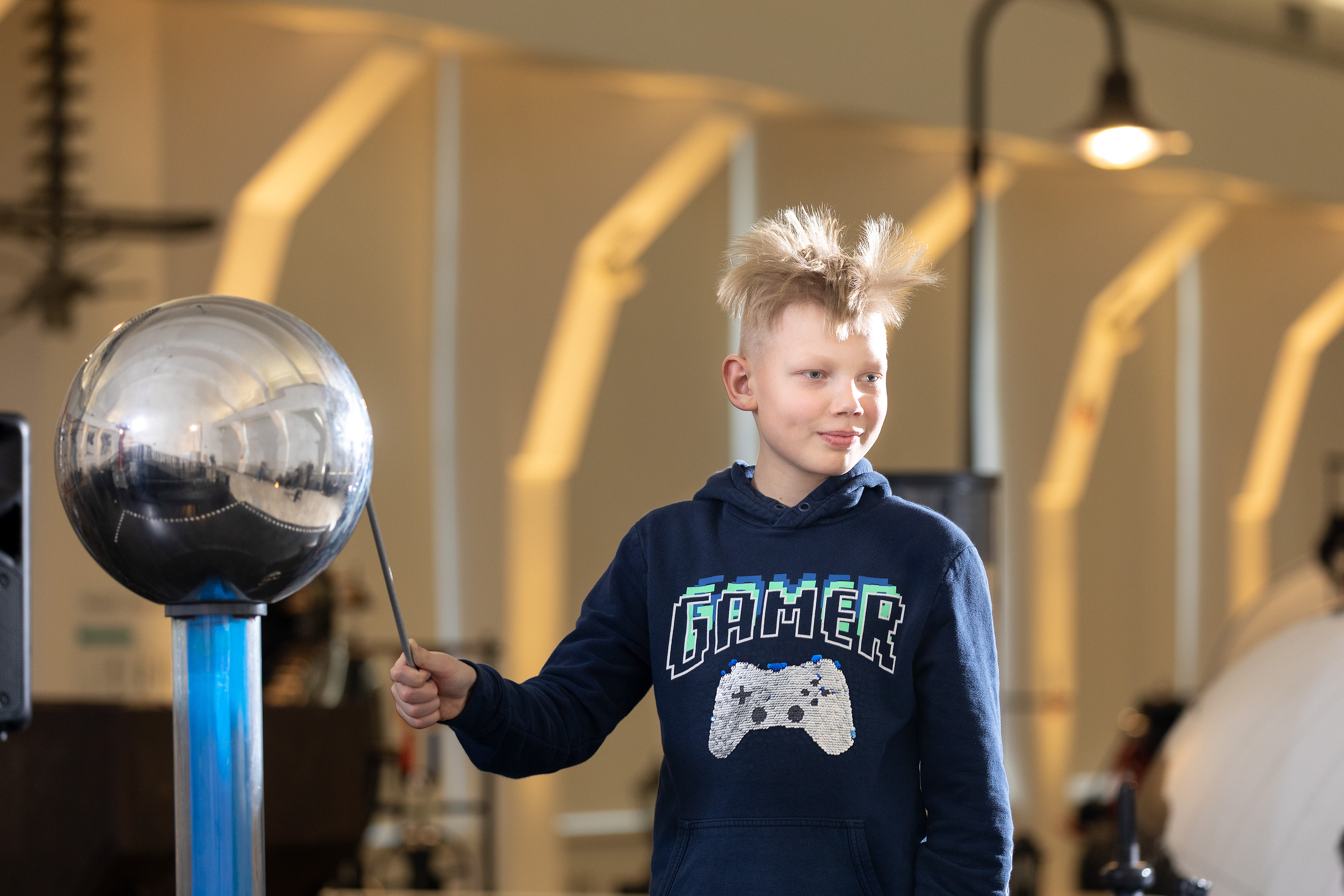 Staatilise elektri demonstratsioon