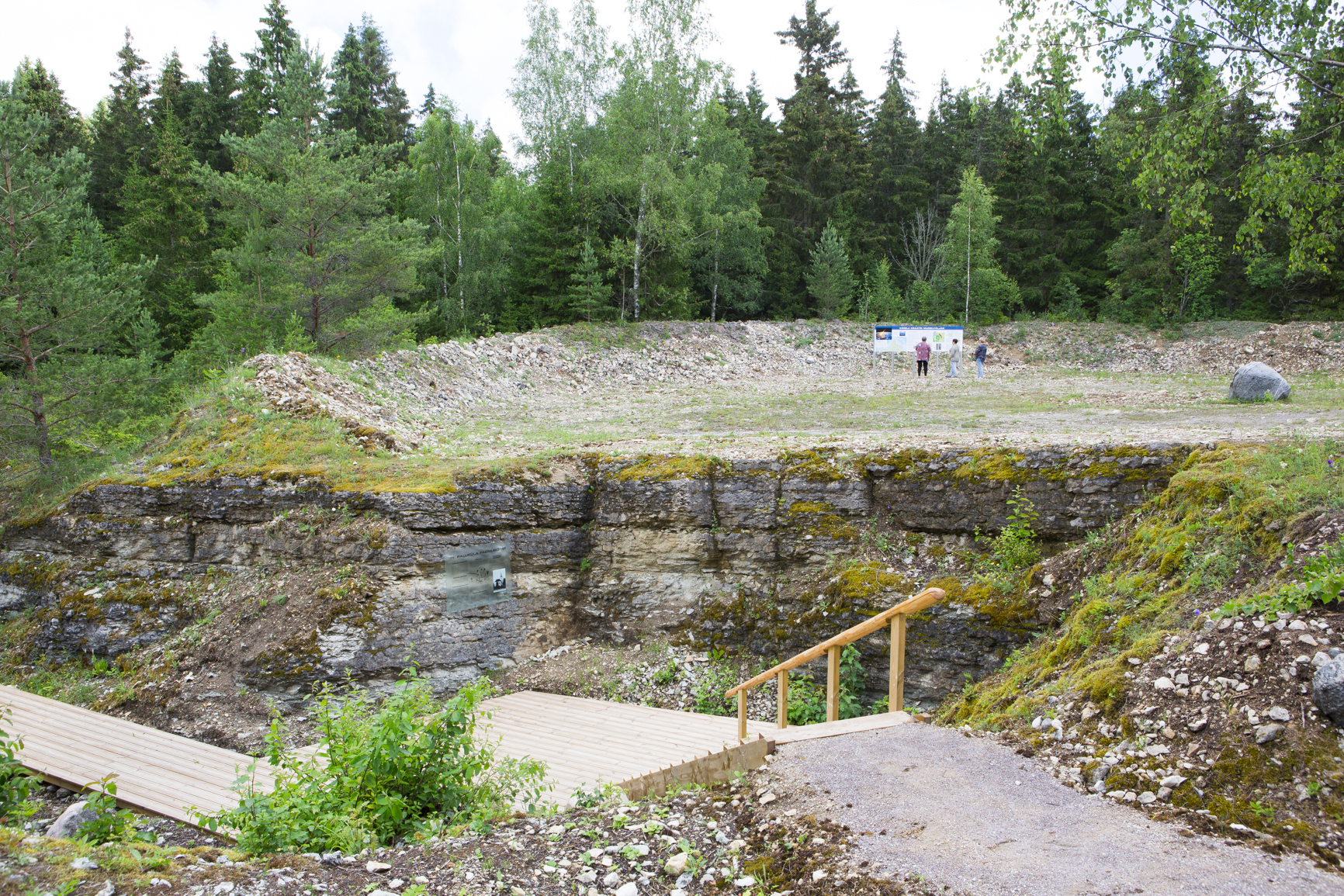 Kärdla meteoriidikraatri mudelväljak