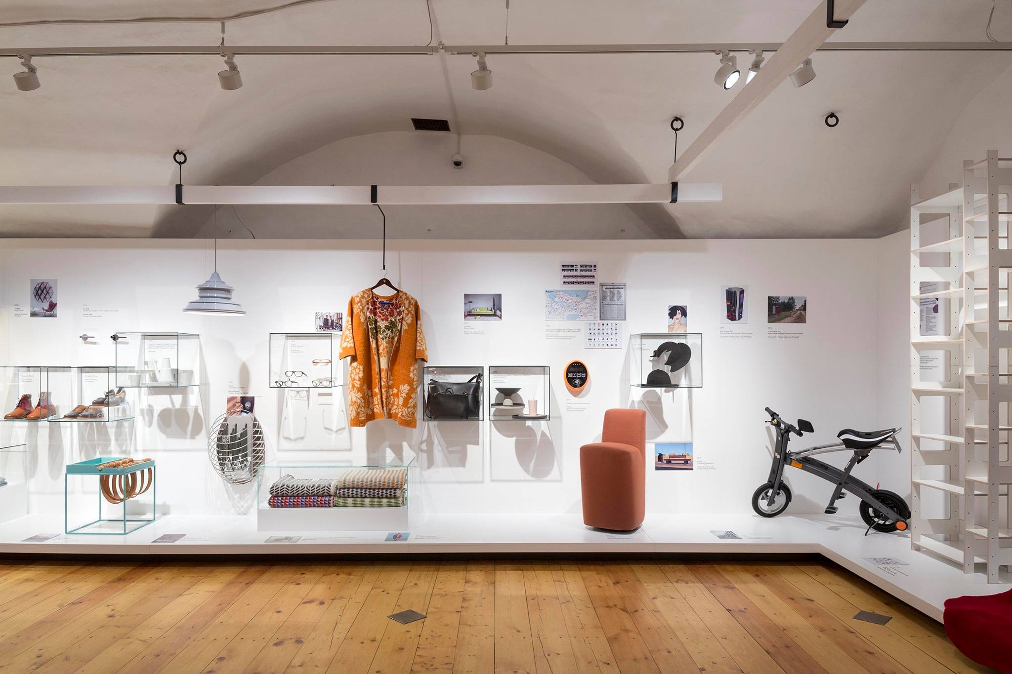 Sissejuhatus Eesti disaini. Näitusevaade