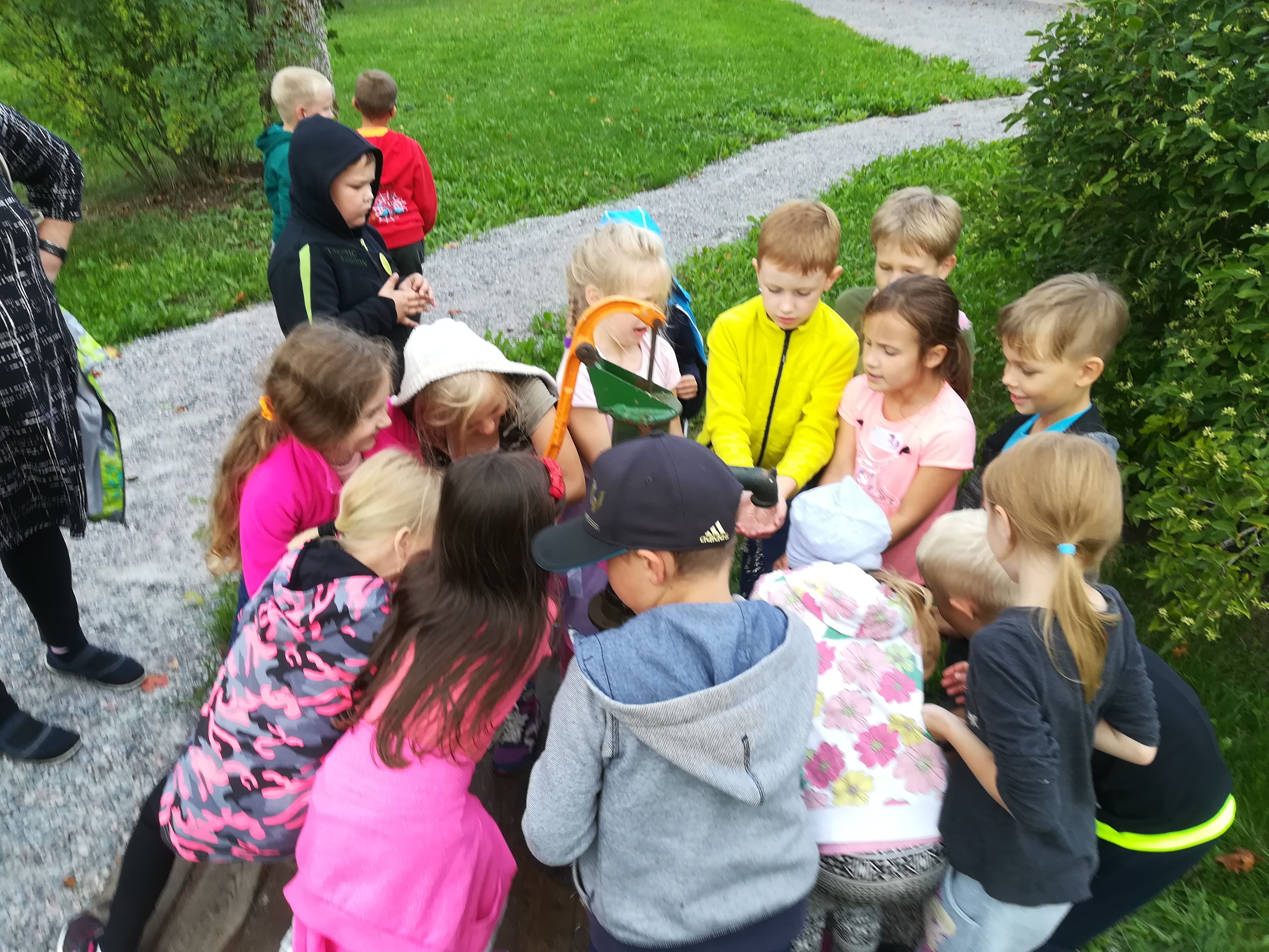 Kaevul vett pumpamas