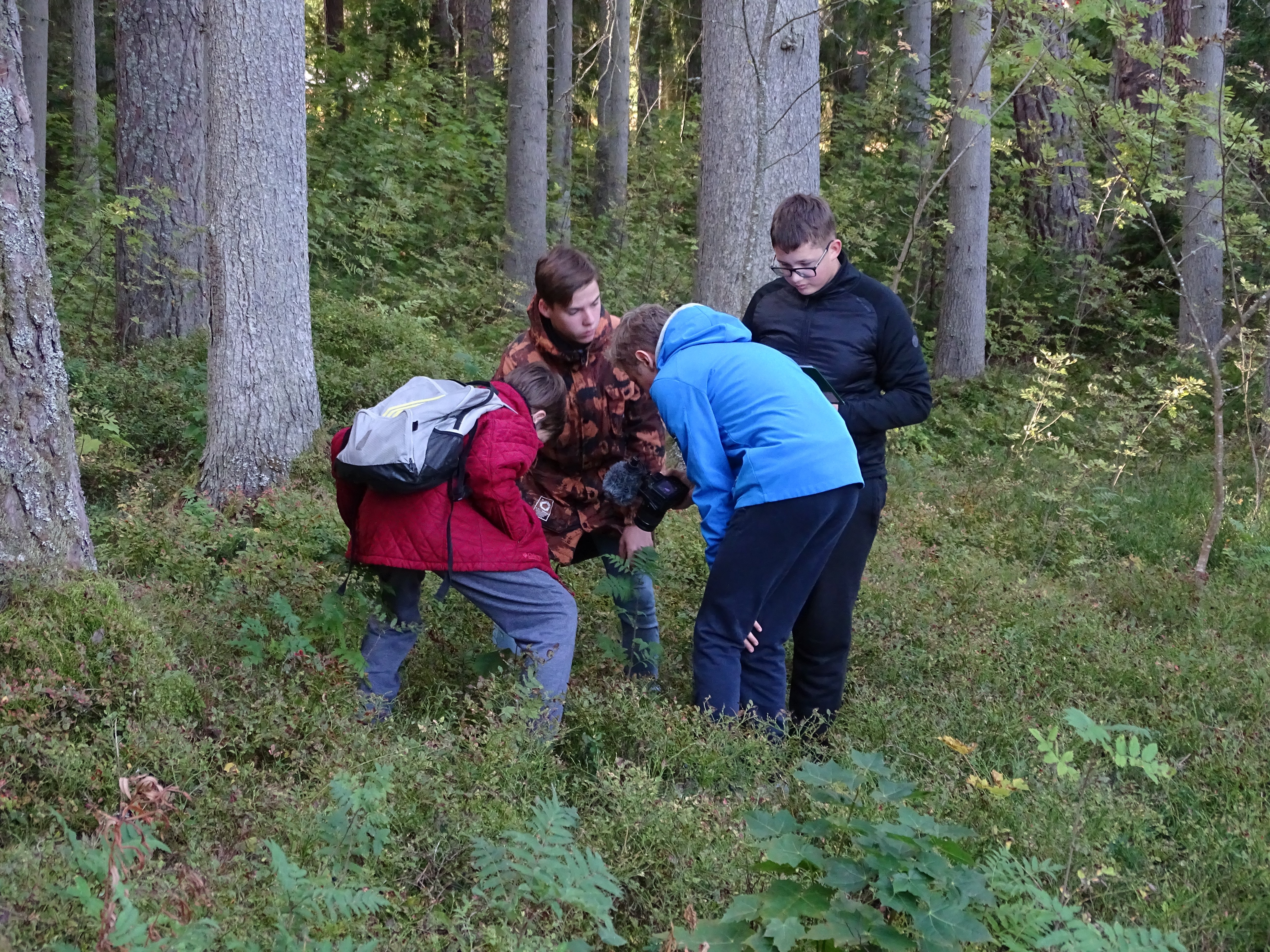 Õpilased Käsmu õpperajal