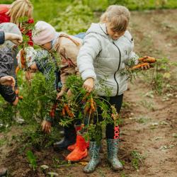 kasvades oma toiduga