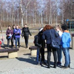 opilased_asuvad_rada_avastama_annely_fersel